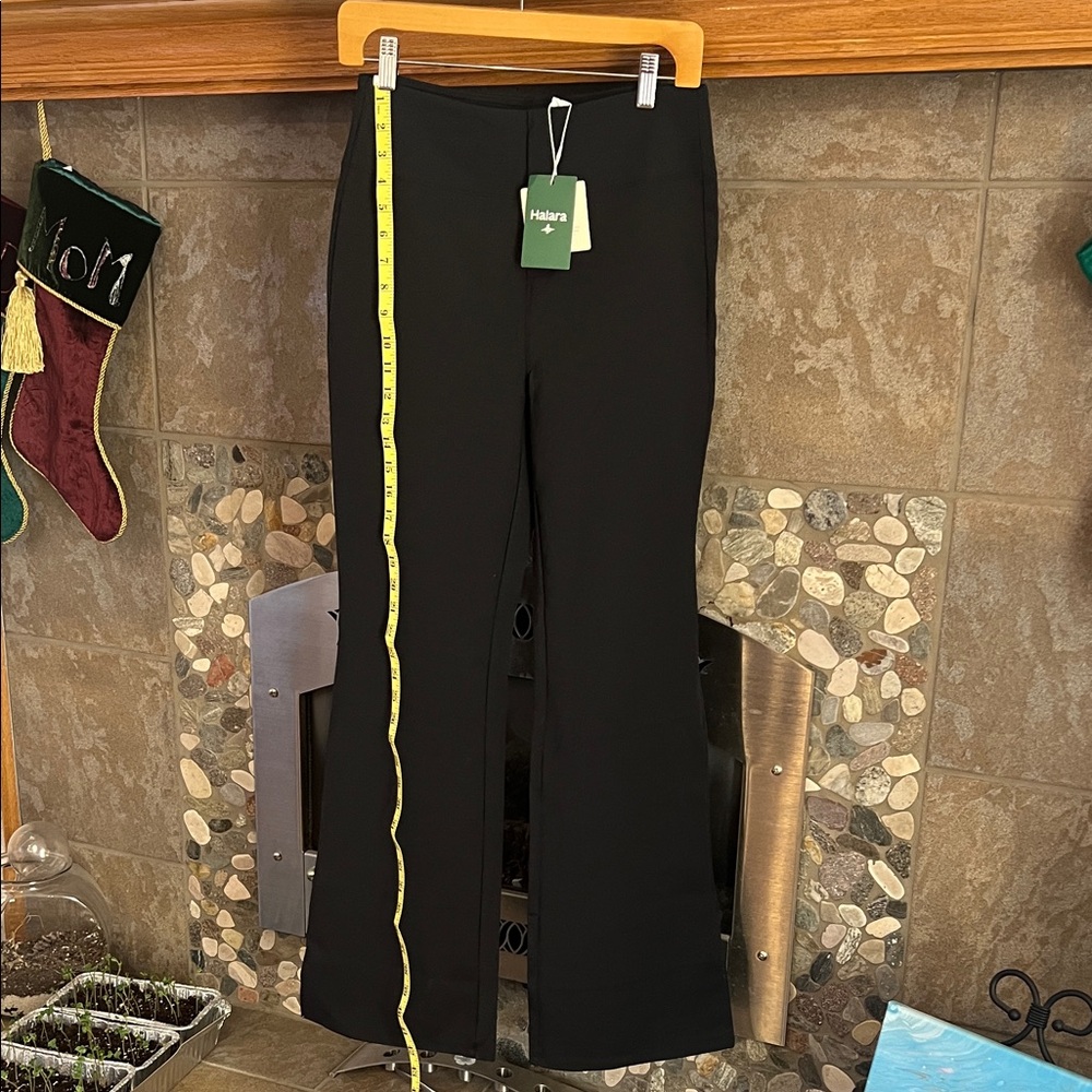 Halara high waisted straight leg work pants Medium Regular